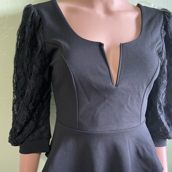 Haute Monde Tops - Blouse size S black and lace stretch